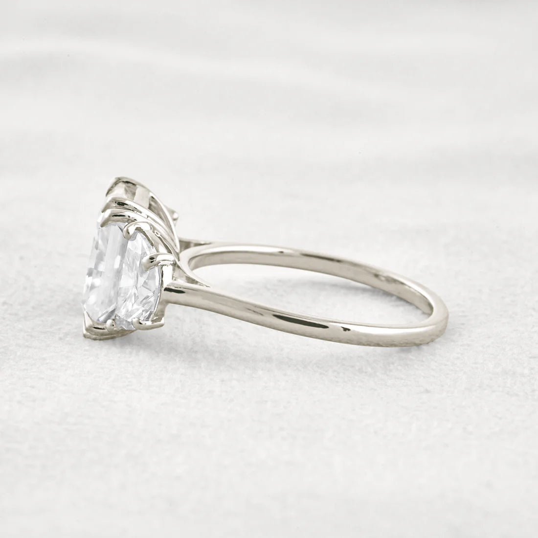 3.24CT Radiant Moissanite Ring Three Stone Setting Brilliant Diamond Band