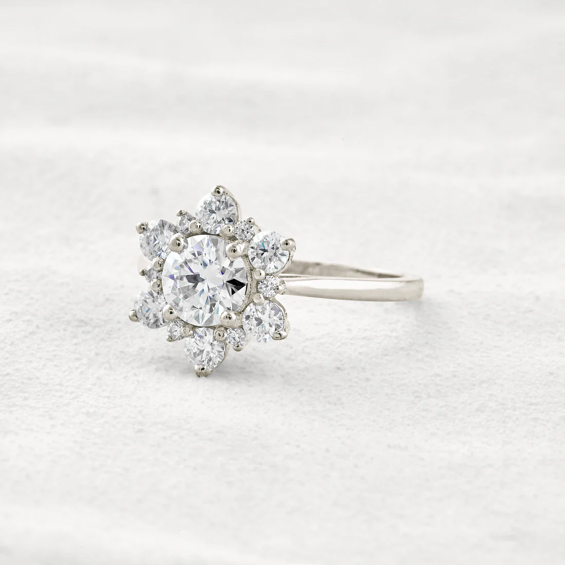 1 CT Round Cut Moissanite Engagement Ring D-Color Lab-Grown Diamond Ring Gift for Her