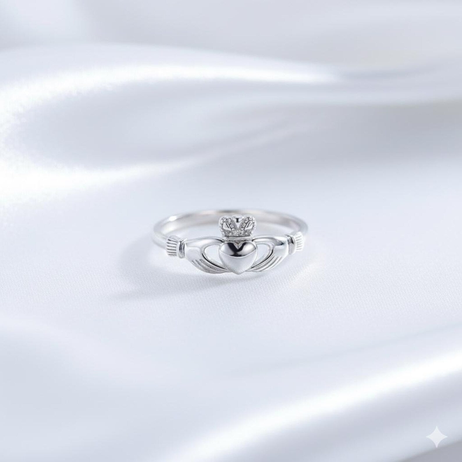 925 Silver Claddagh Ring | Delicate Irish Celtic Ring