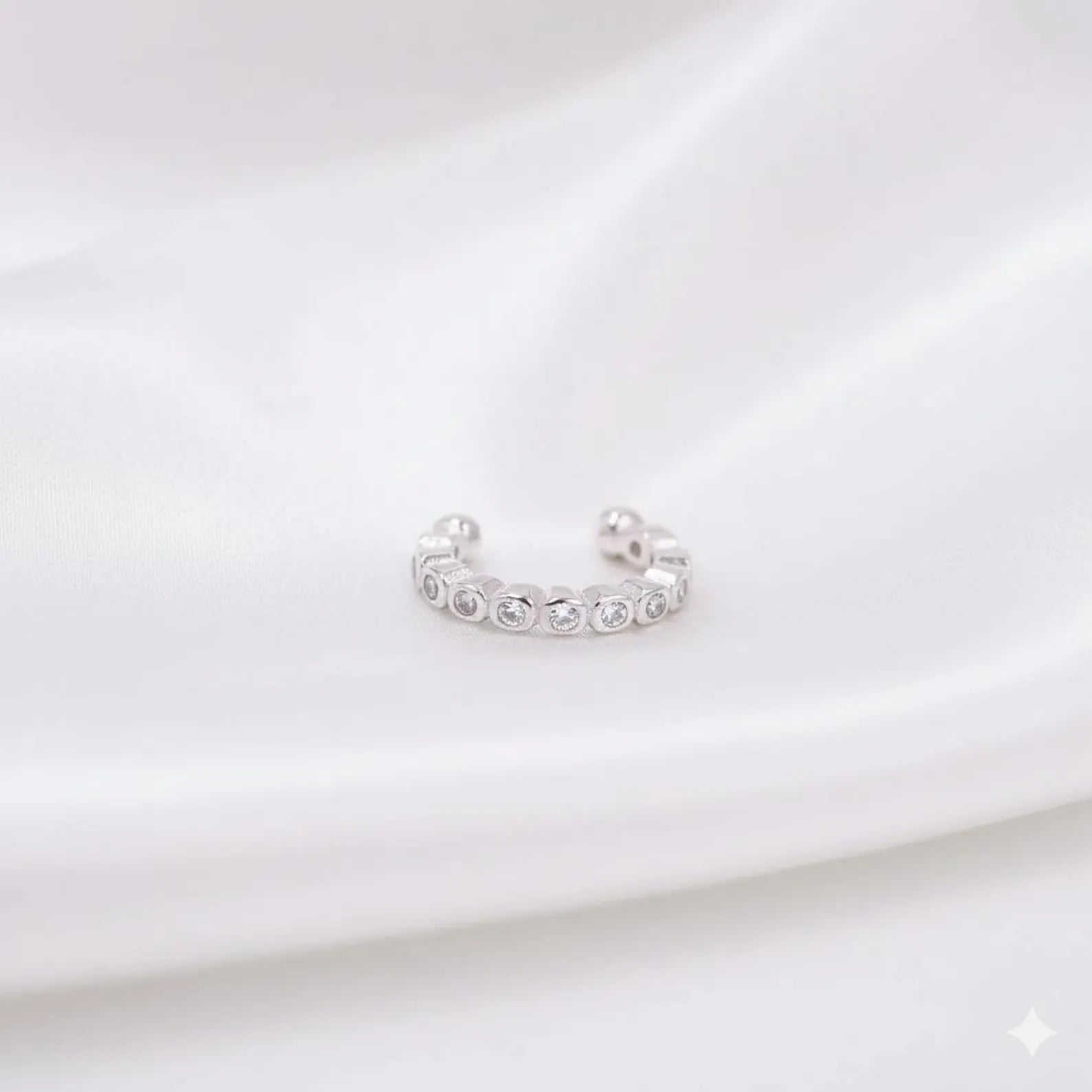 925 Silver Cubic Zirconia Ear Cuff | Minimalist Sparkling Jewelry