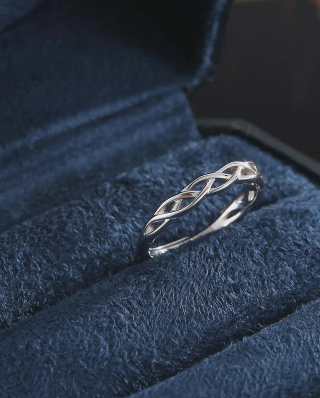 925 Sterling Silver Skinny Celtic Knot Ring
