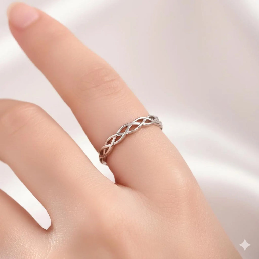 925 Sterling Silver Skinny Celtic Knot Ring