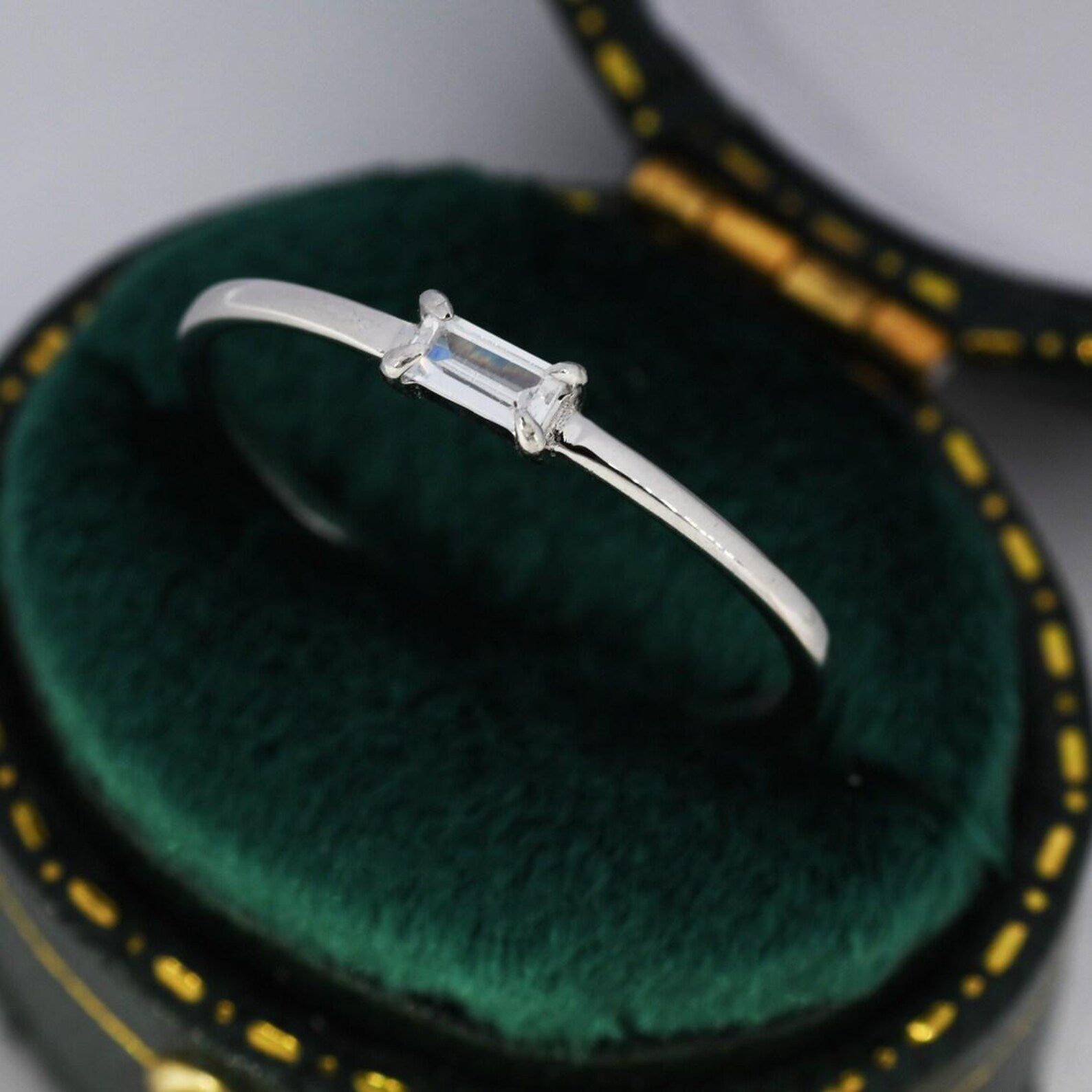 925 Sterling Silver Baguette CZ Ring