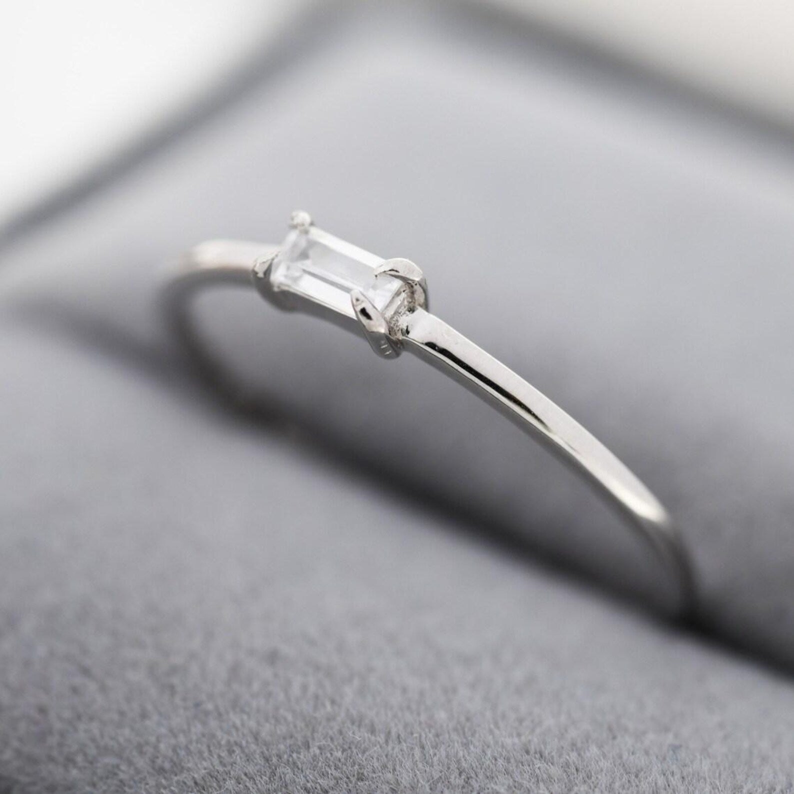 925 Sterling Silver Baguette CZ Ring