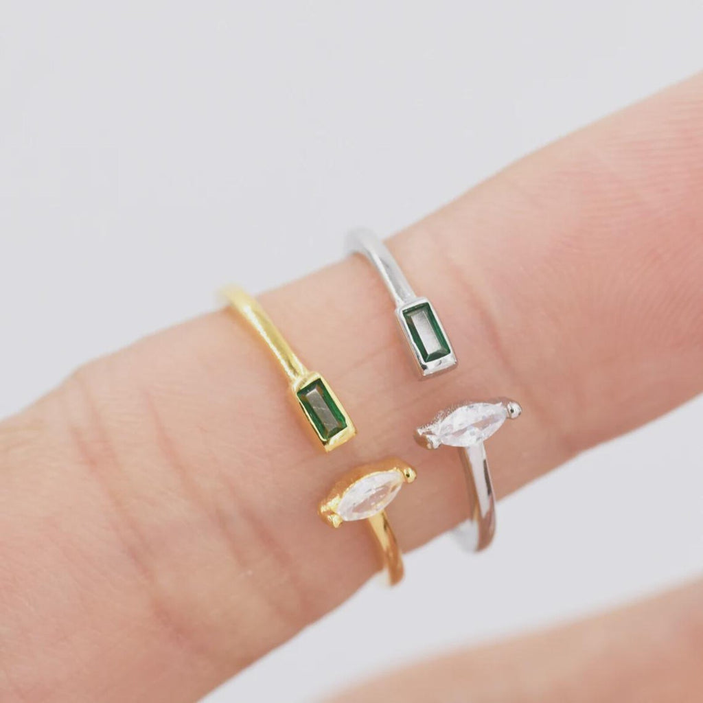 Vintage 925 Sterling Silver Freshwater Pearl and CZ Ring