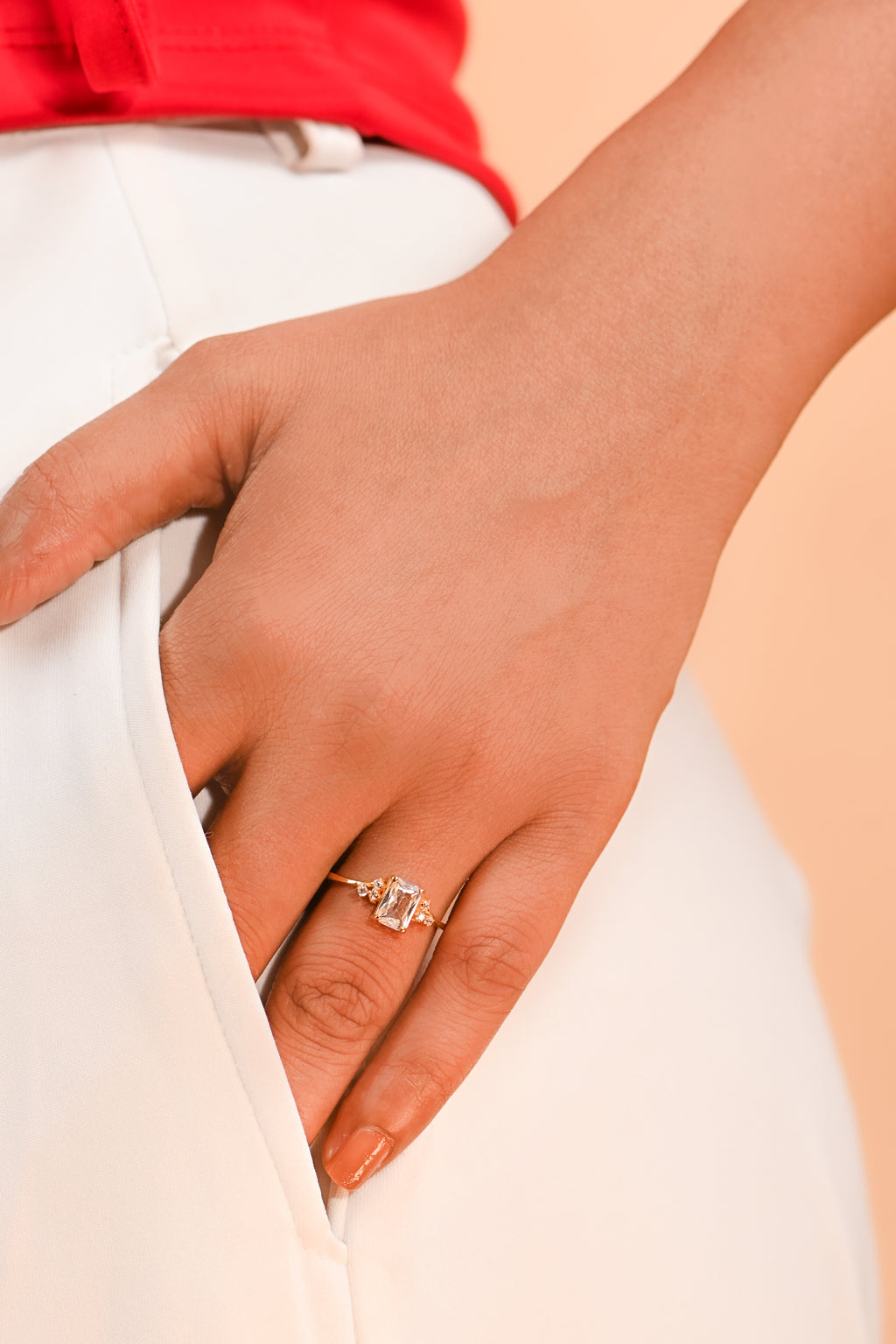 Elegant Cubic Zirconia Ring – 925 Sterling Silver with Gold Finish