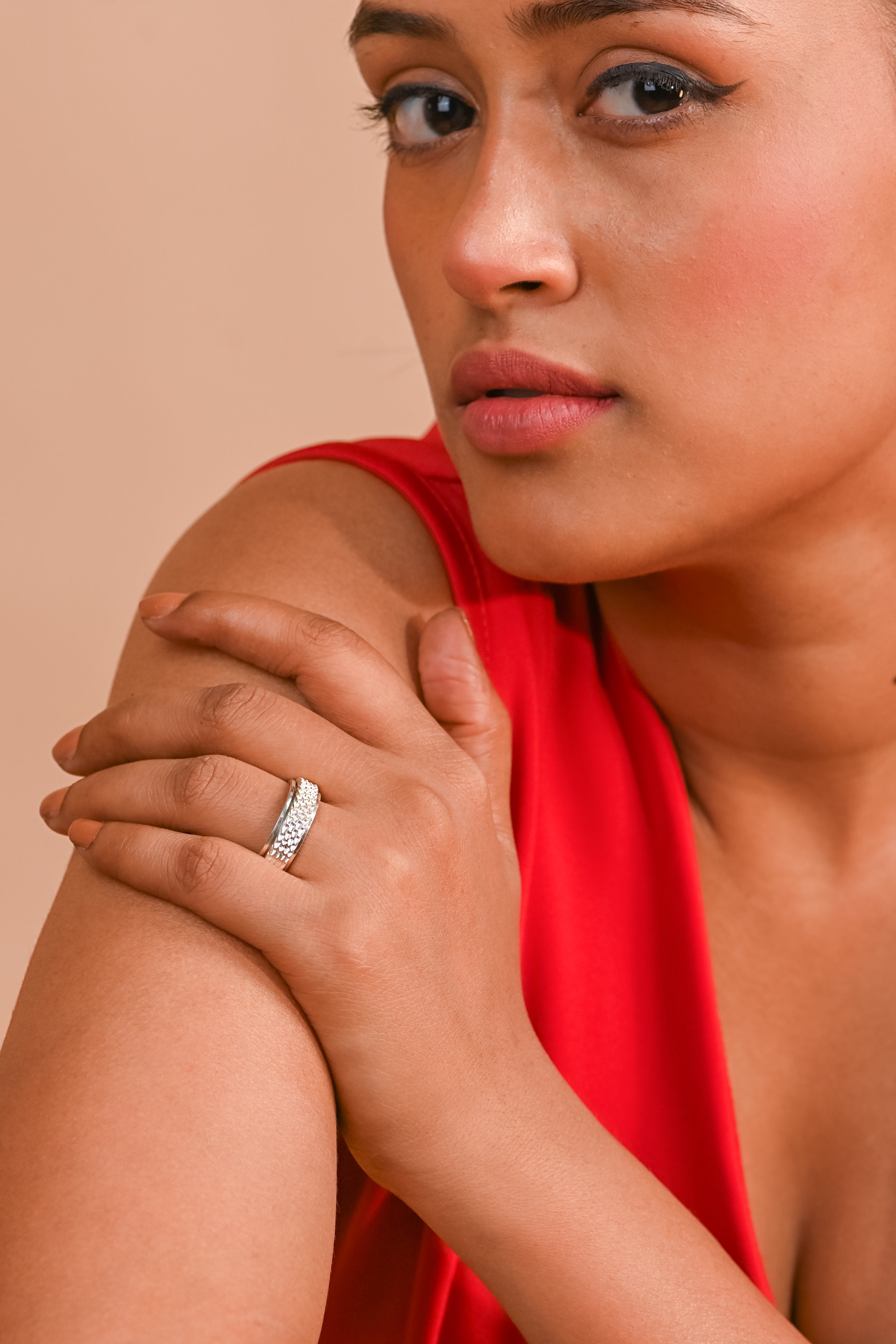 Textured Band Ring – 925 Sterling Silver | Unisex Statement Ring