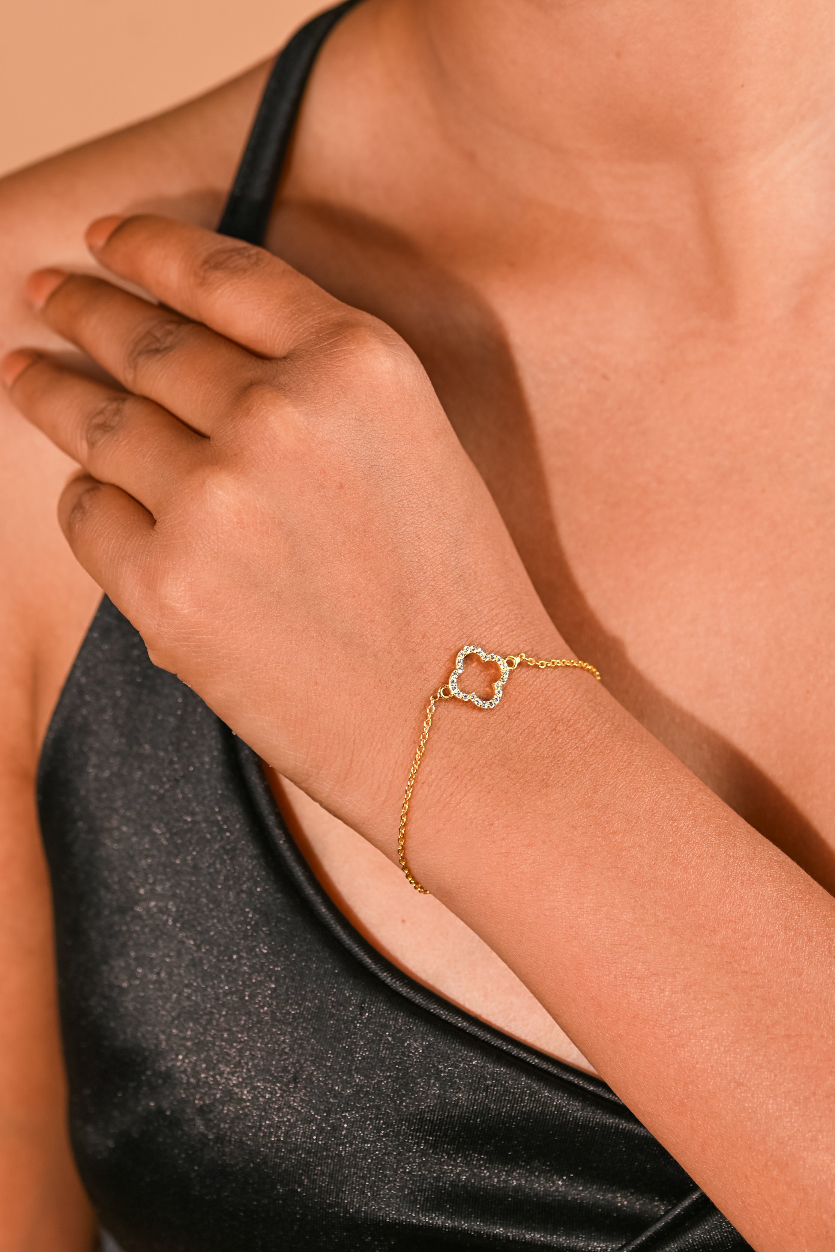 Clover Moissanite Bracelet in 925 Sterling Silver with Gold Plating