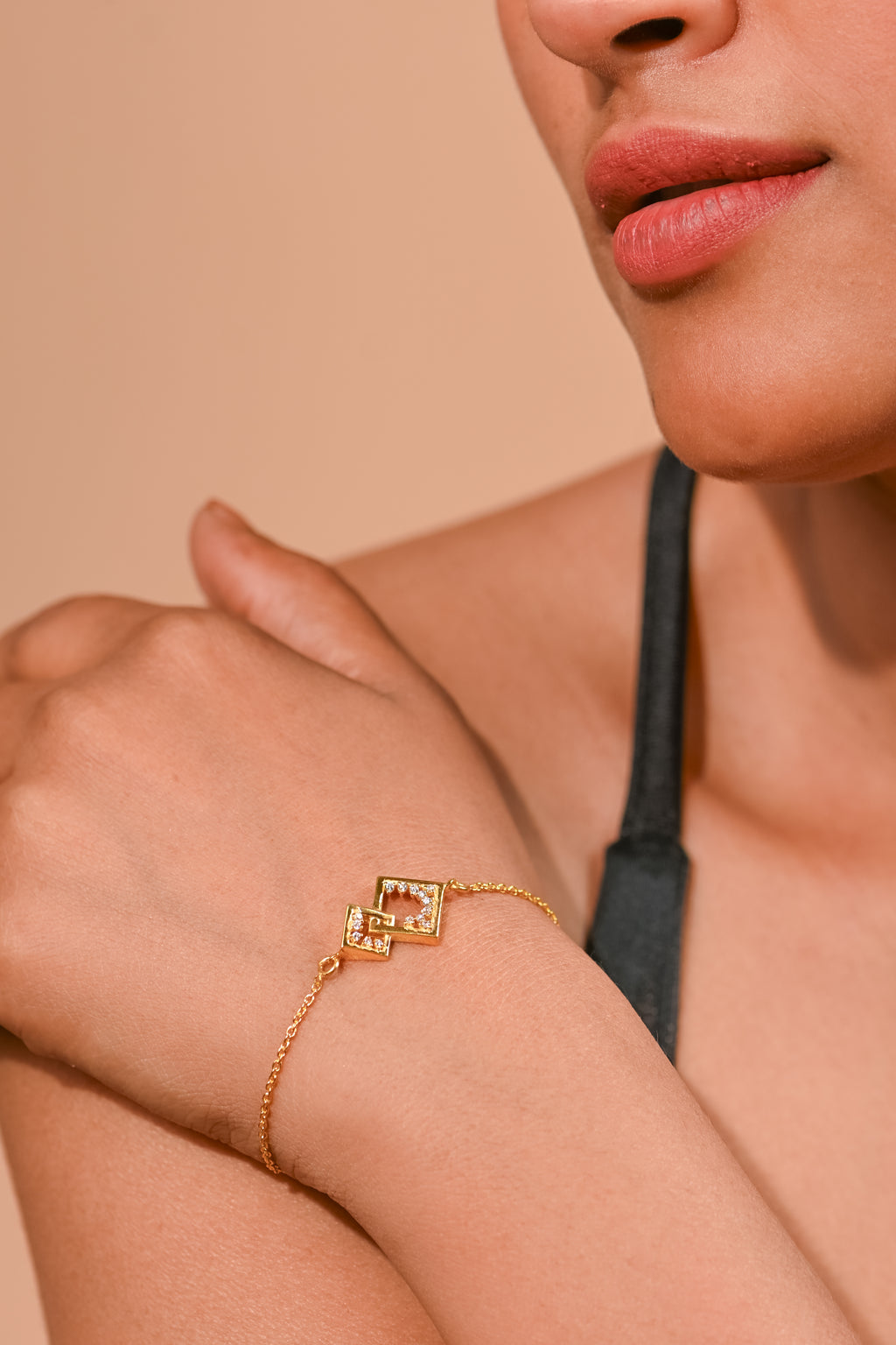Linked Diamond-Shaped Moissanite Bracelet in 925 Sterling Silver with Gold Plating