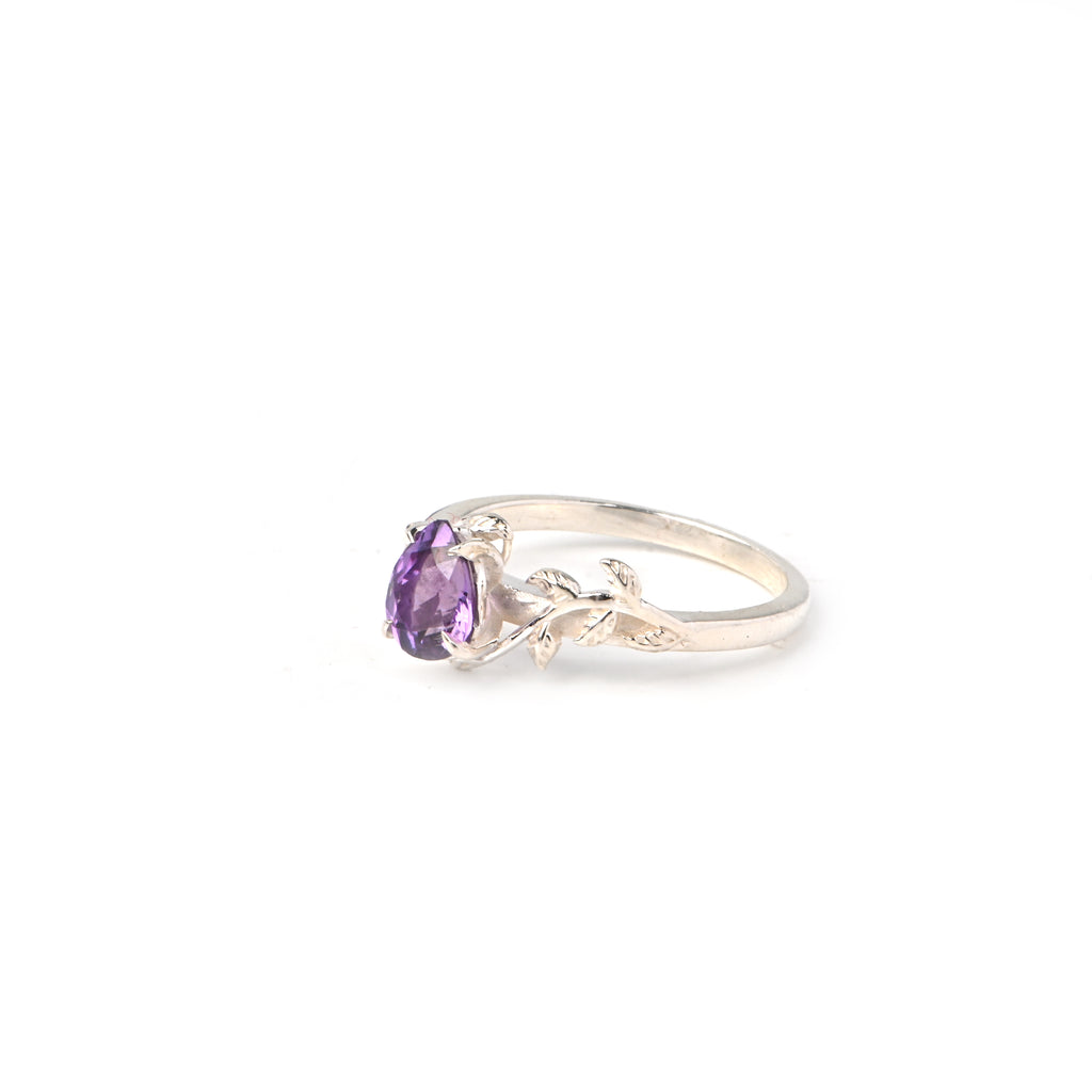 Alexandrite & Moissanite Leaf Ring In 925 Sterling Silver Teardrop Gemstone Ring