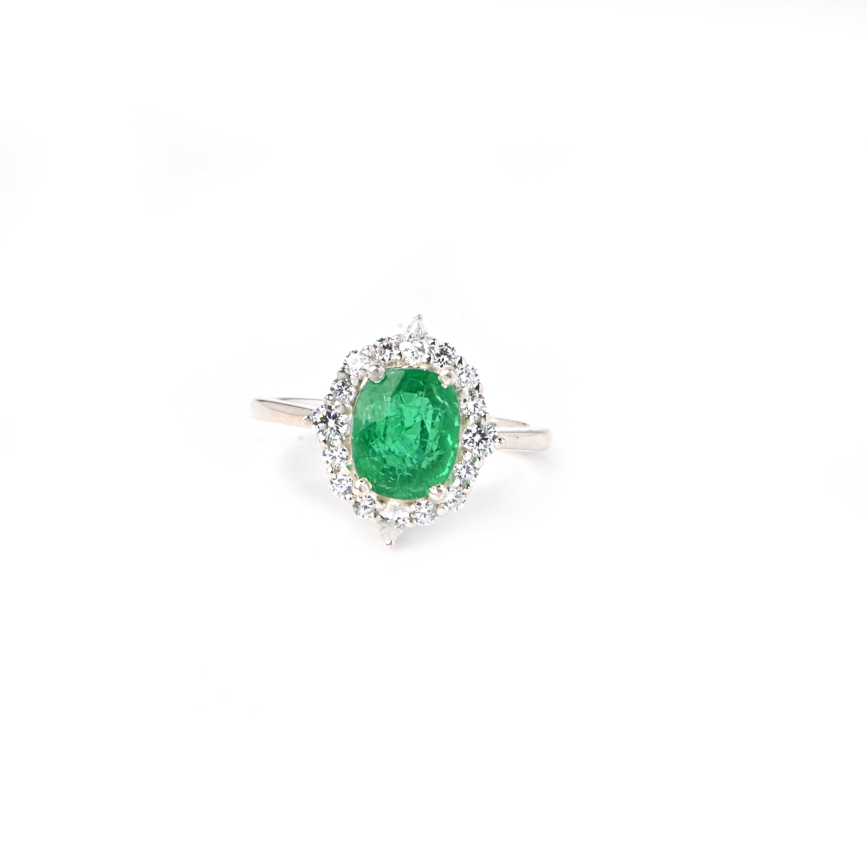 Lab-Created Emerald & CZ Halo Ring – 925 Sterling Silver (Oval Cut)