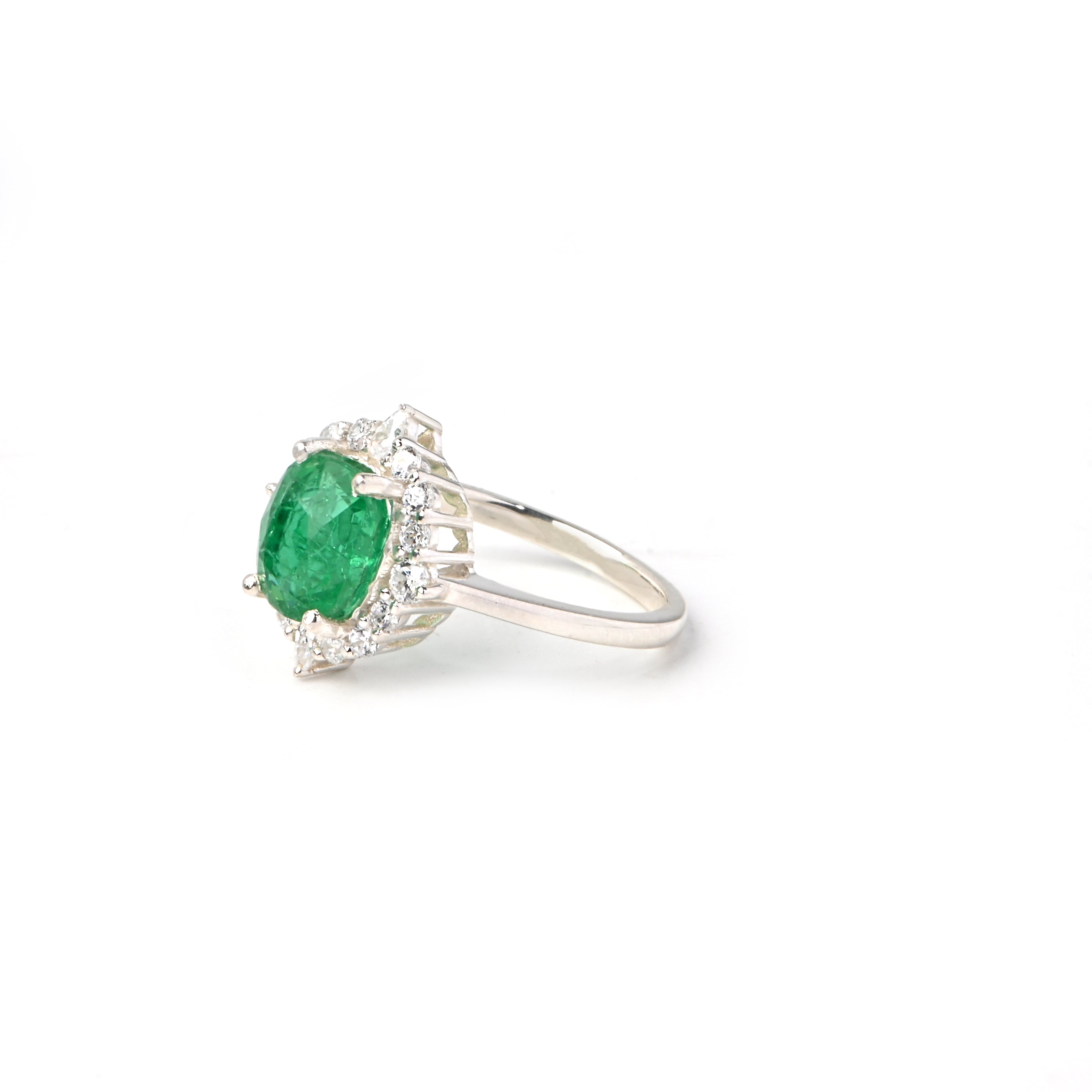 Lab-Created Emerald & CZ Halo Ring – 925 Sterling Silver (Oval Cut)