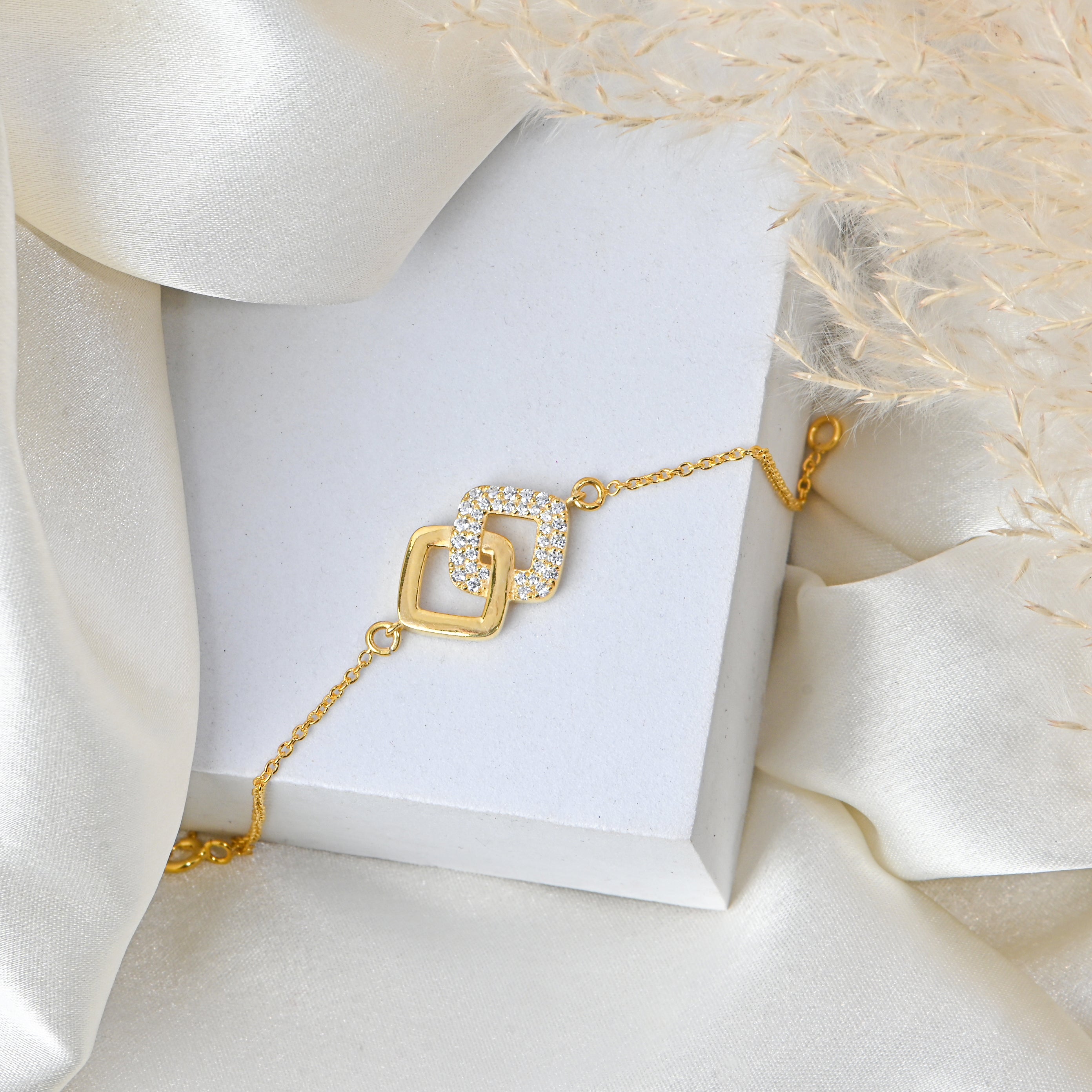 Interlinked Moissanite Square Bracelet in 925 Sterling Silver with Gold Plating