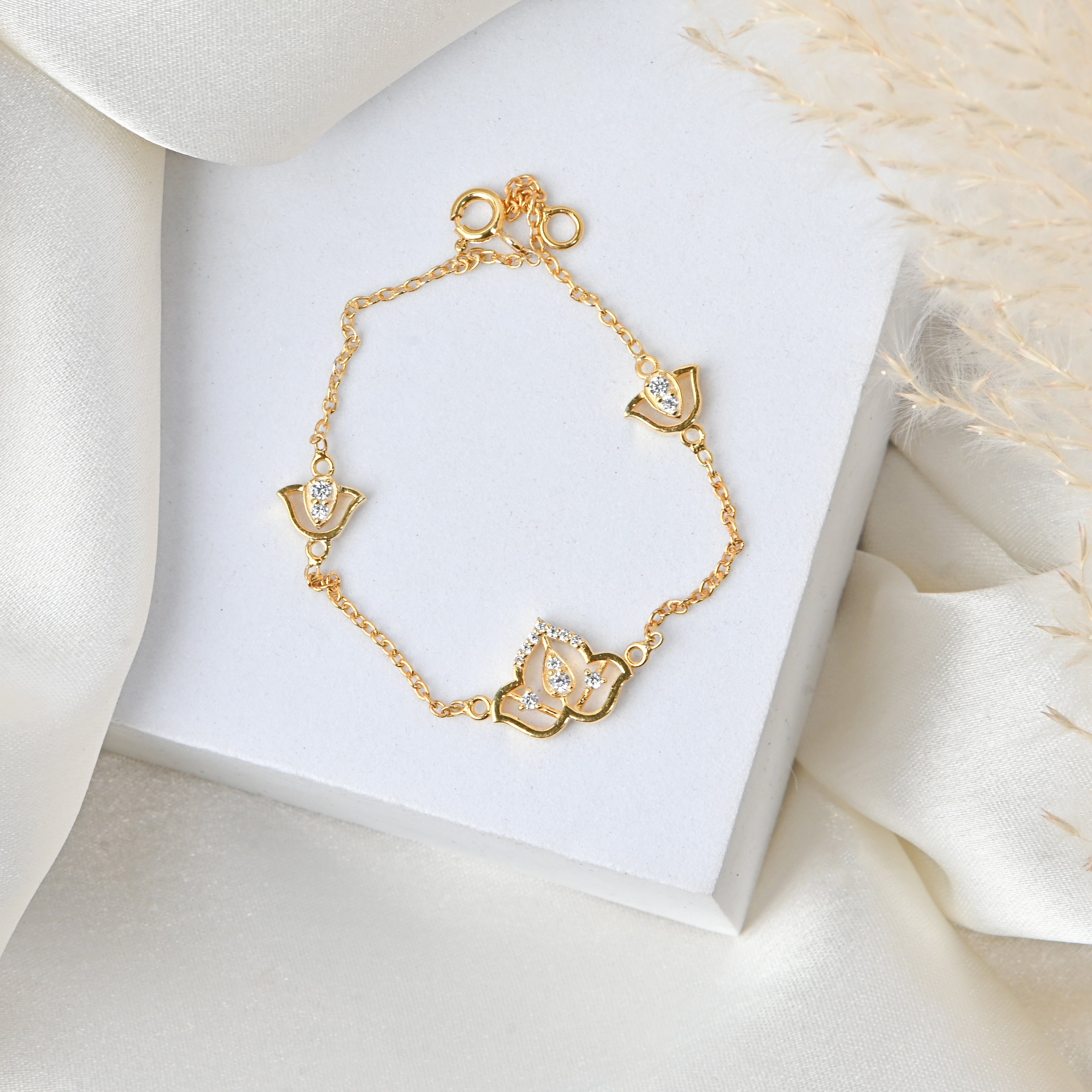 Bracelet