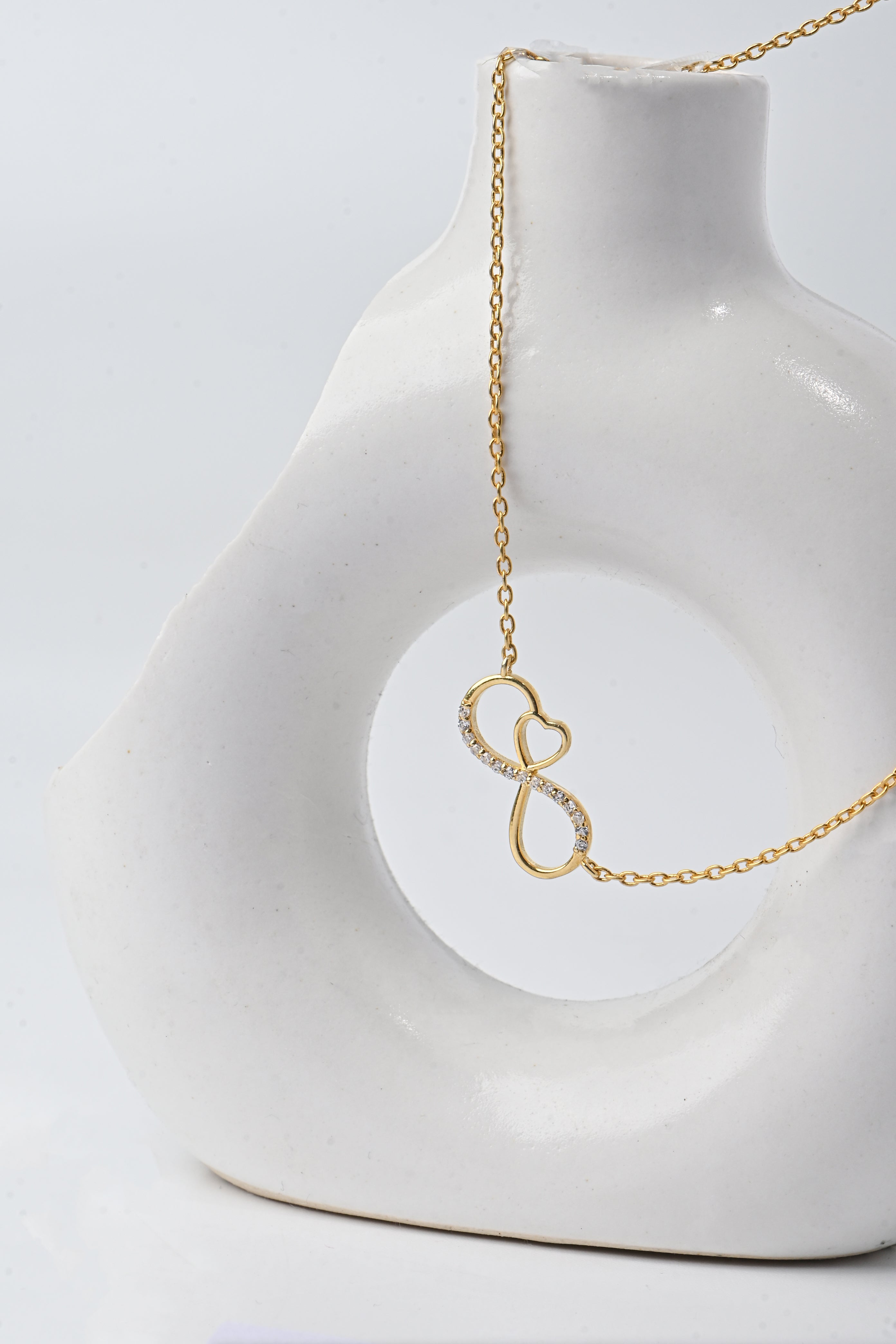 Elegant Infinity Heart Necklace - Moissanite & Silver Plated