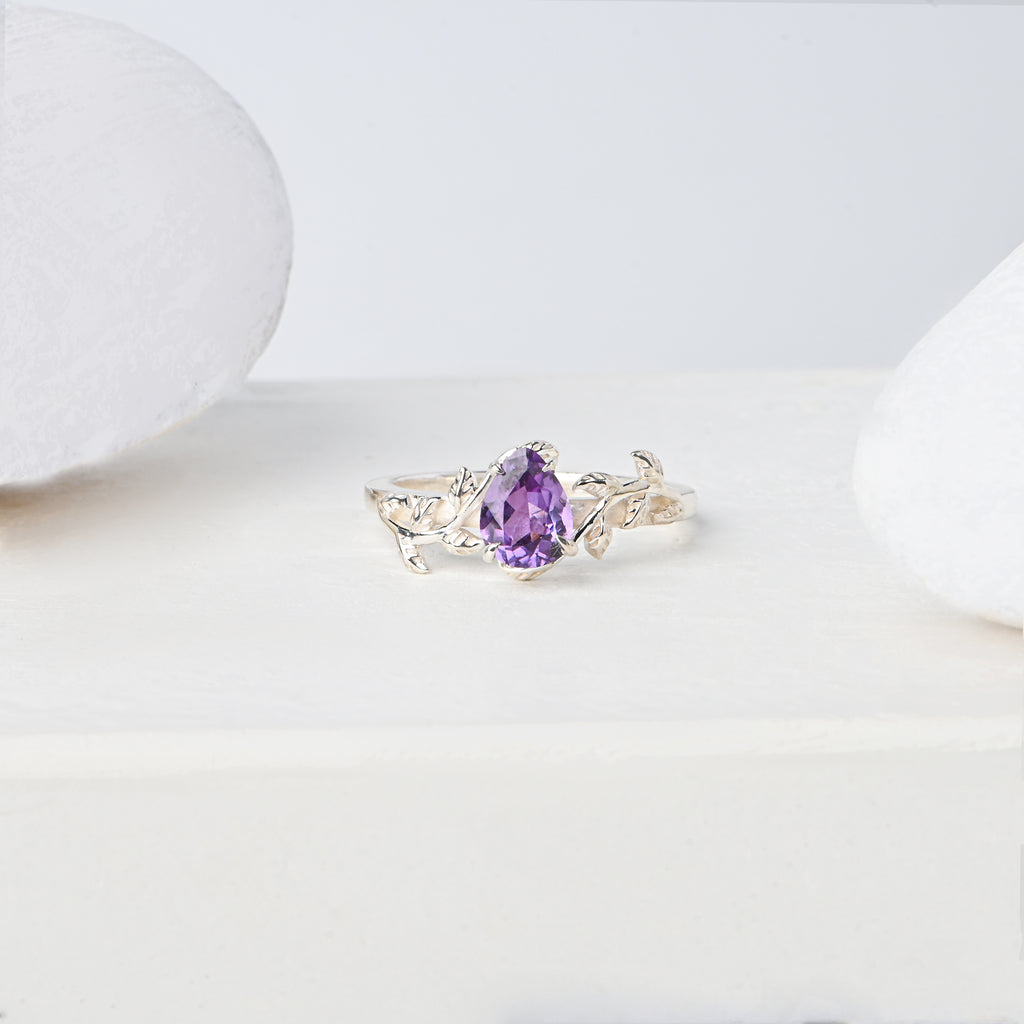 Alexandrite & Moissanite Leaf Ring In 925 Sterling Silver Teardrop Gemstone Ring