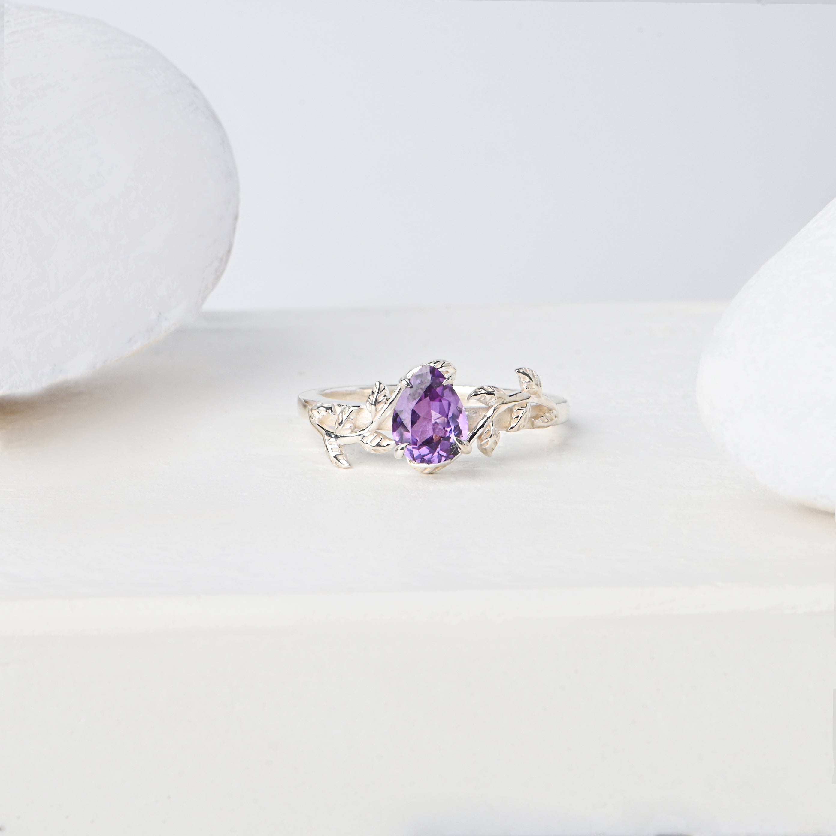 Alexandrite & Moissanite Leaf Ring In 925 Sterling Silver Teardrop Gemstone Ring