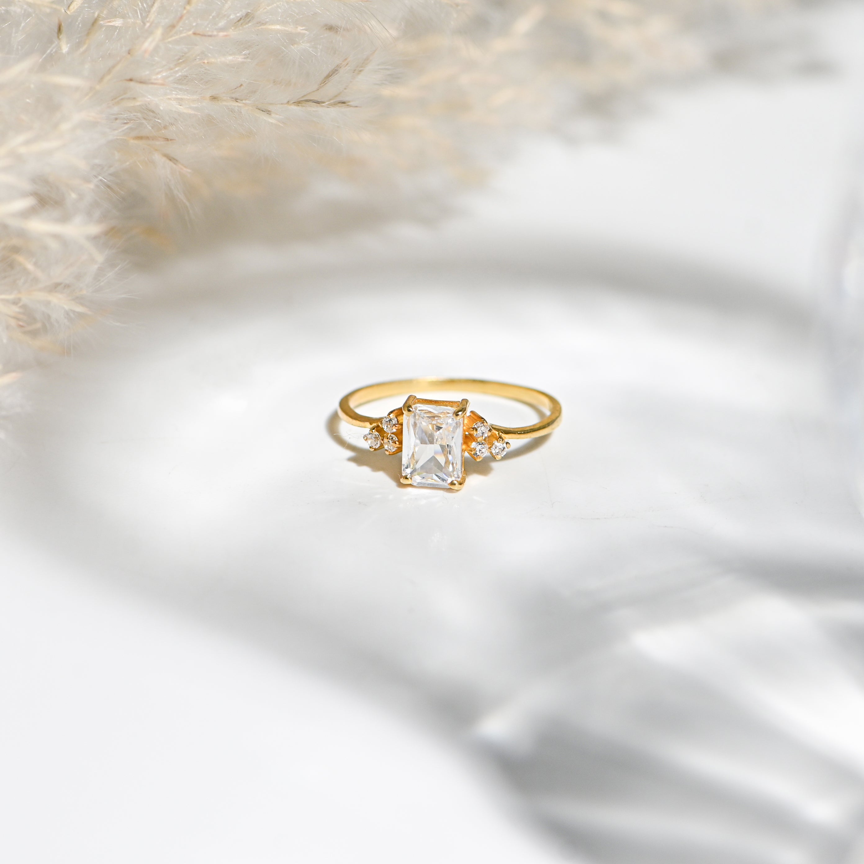 Elegant Cubic Zirconia Ring – 925 Sterling Silver with Gold Finish