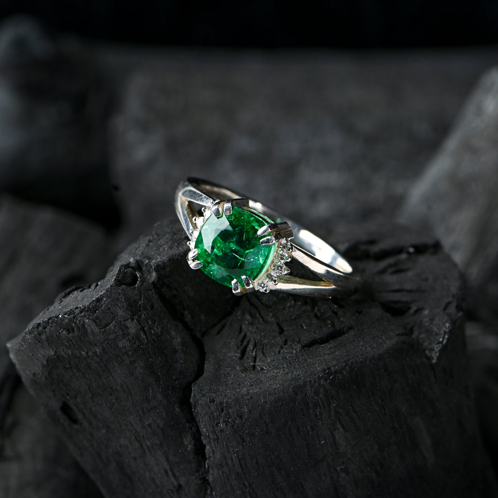 Round Lab-Created Emerald & CZ Accent Ring – 925 Sterling Silver