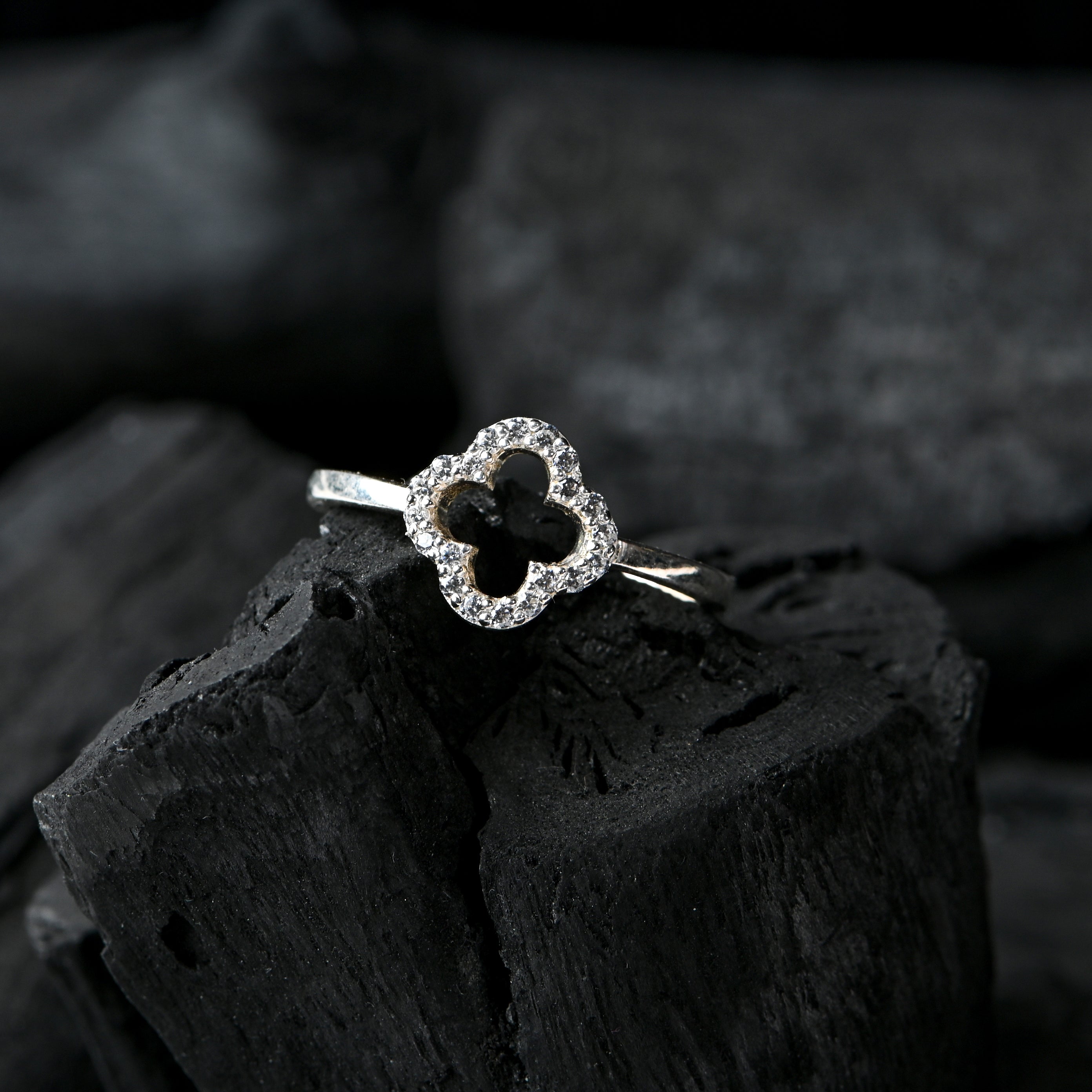 Moissanite Clover Ring – 925 Sterling Silver Openwork Design