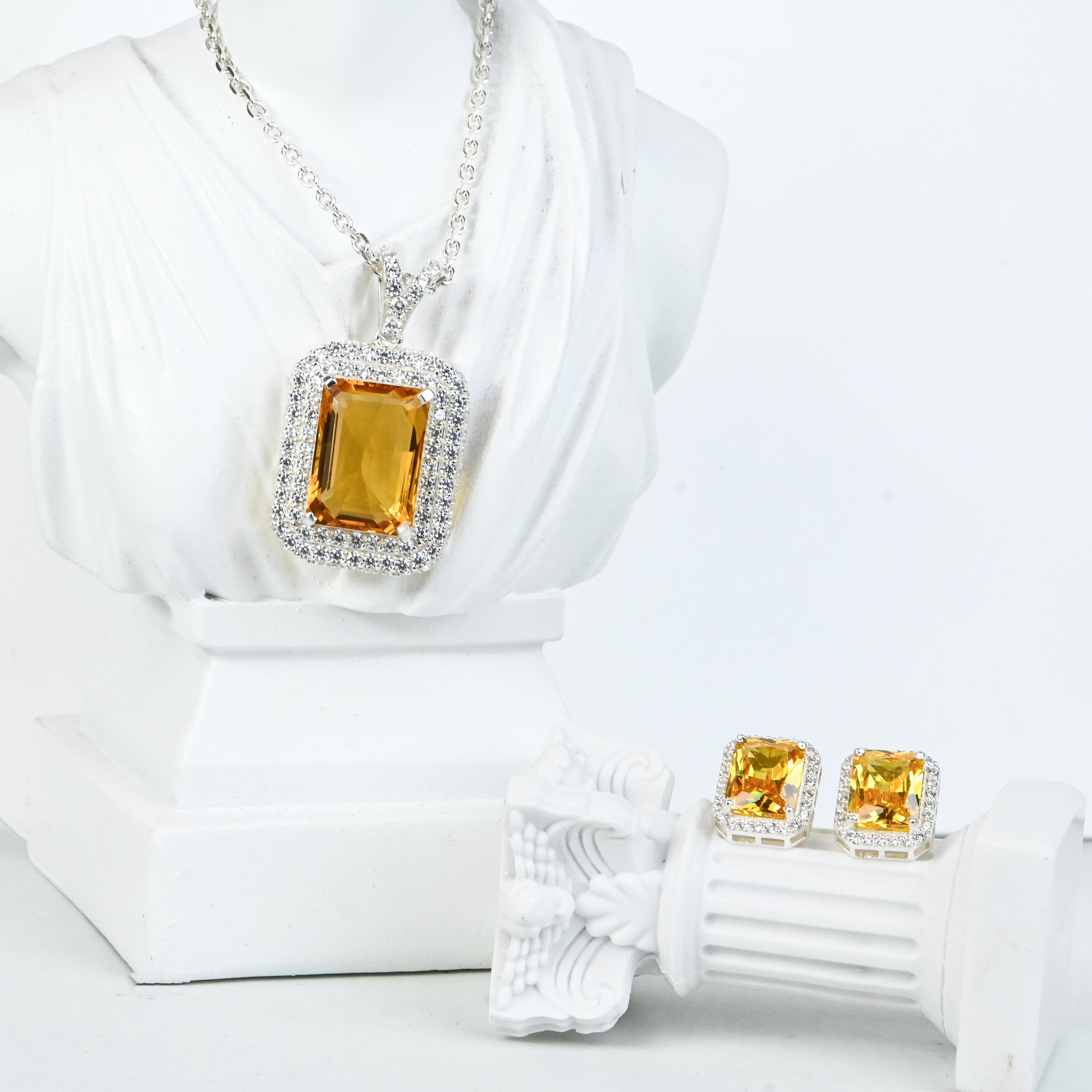 925 Sterling Silver Radiant Emission Necklace and Earring Set Party Wear