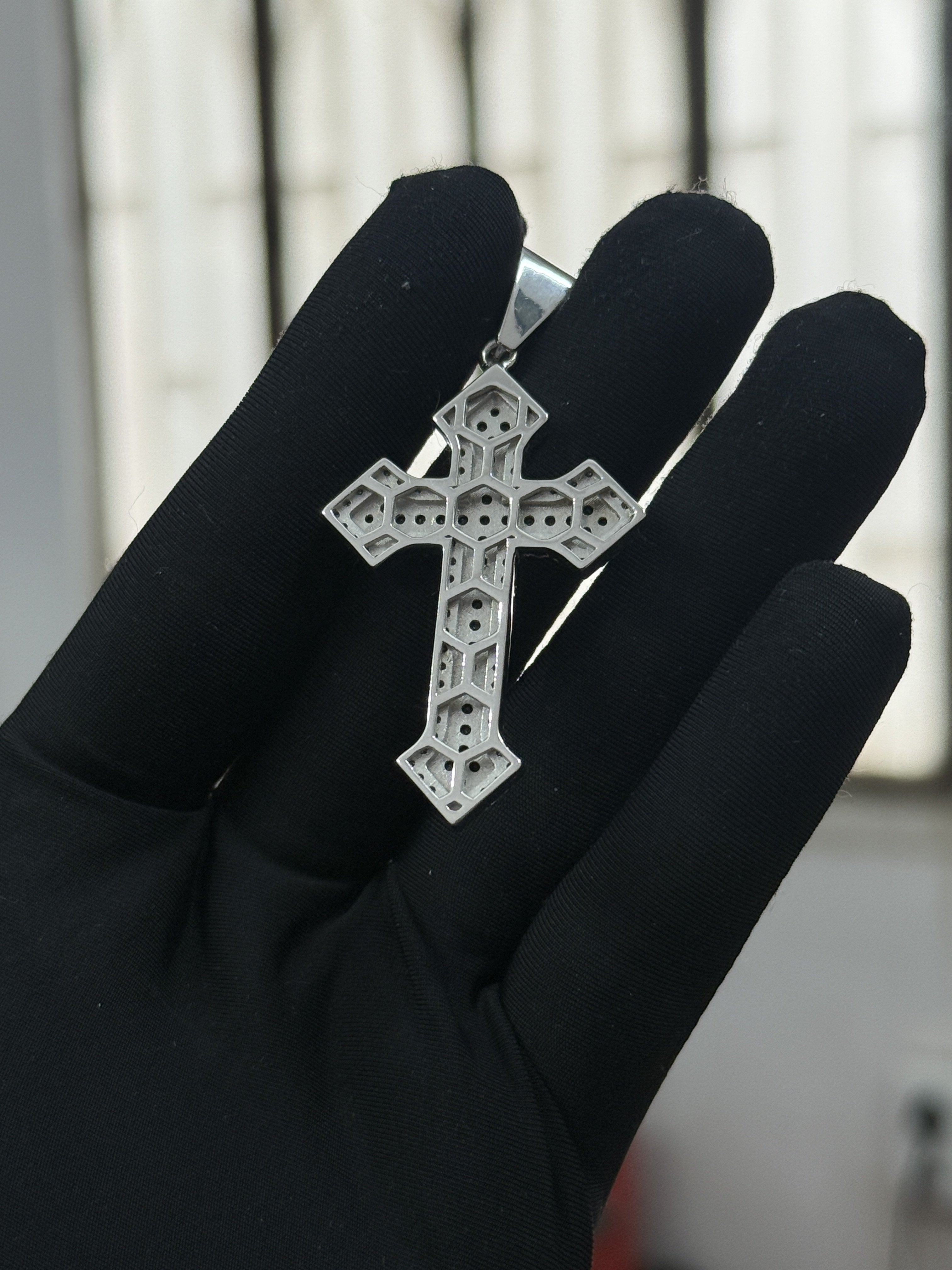 925 Silver Gothic Cross Pendant with Round Moissanite Vintage Jewellery