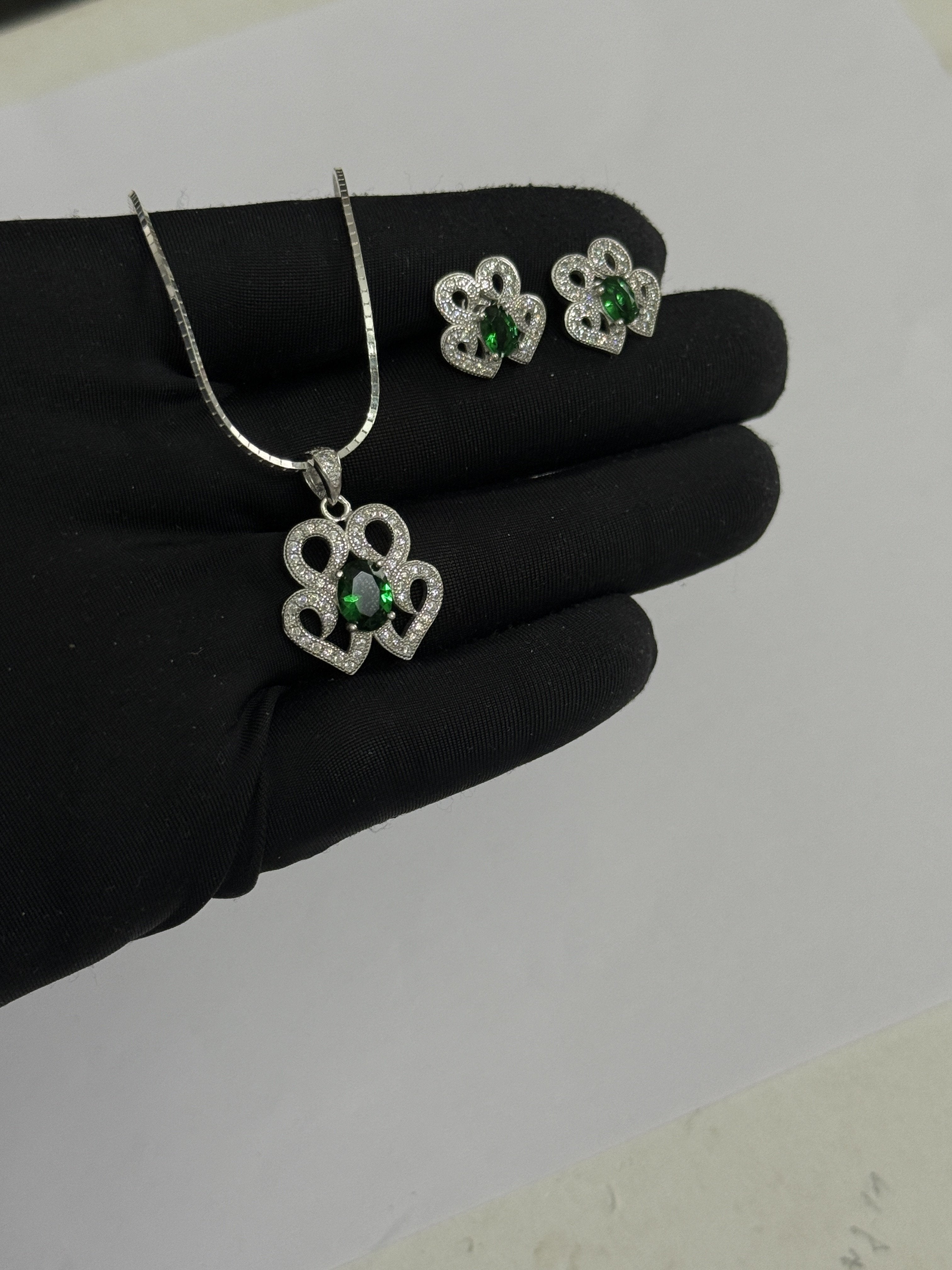 Premium 925 Sterling Silver Oval Emerald Necklace With Earring