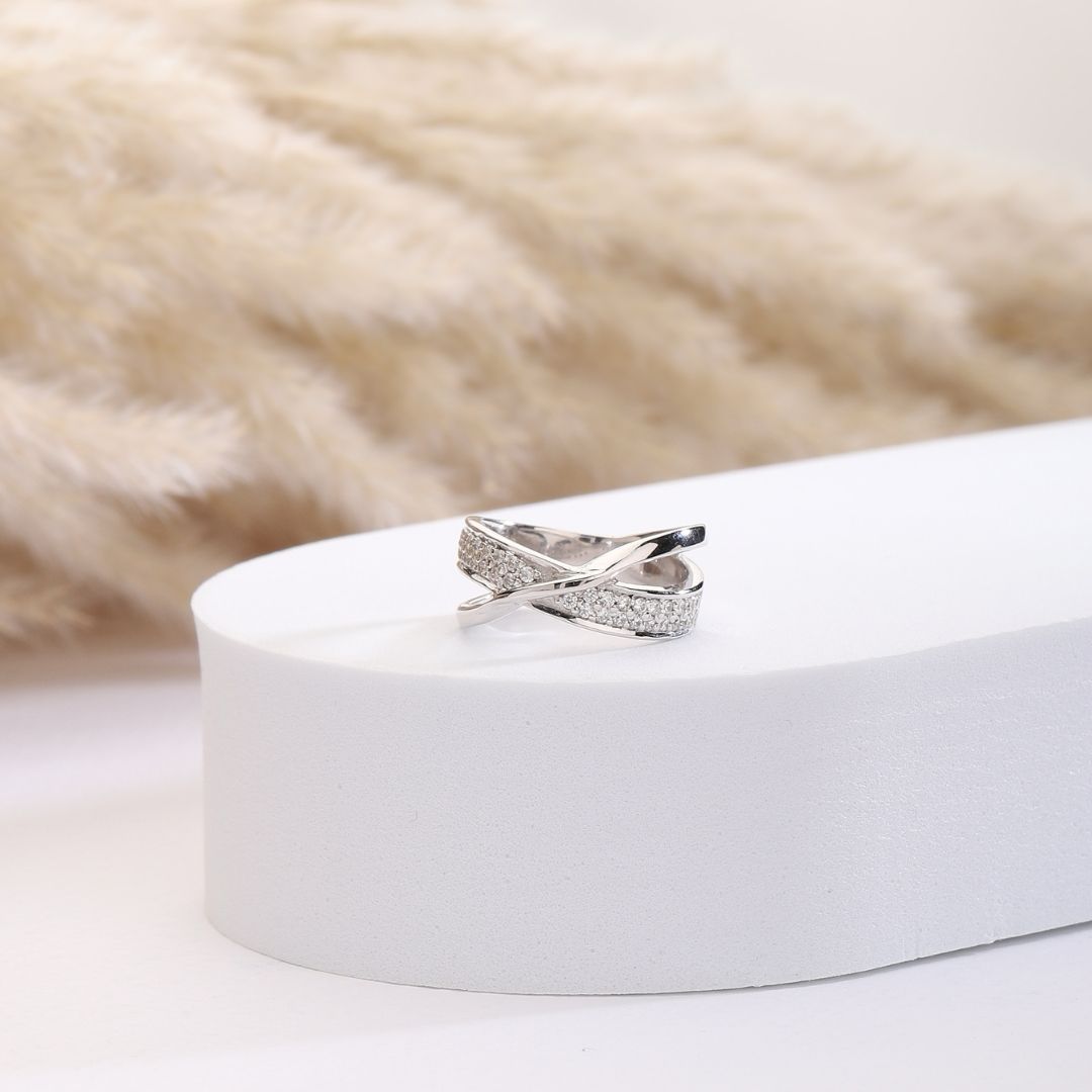 Elegant Criss-Cross 925 Sterling Silver Ring with Cubic Zirconia