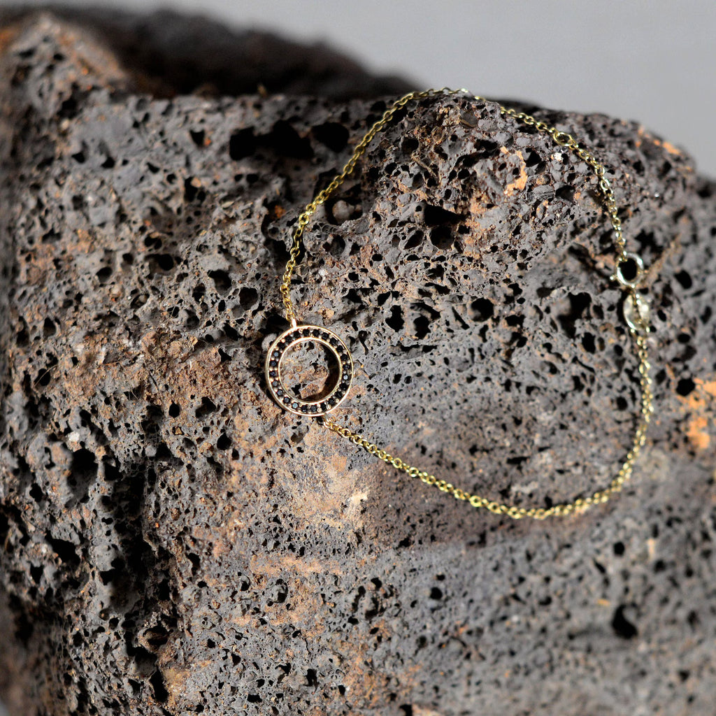 Gold Circle Bracelet: Black Diamond Eternity Friendship Bracelet