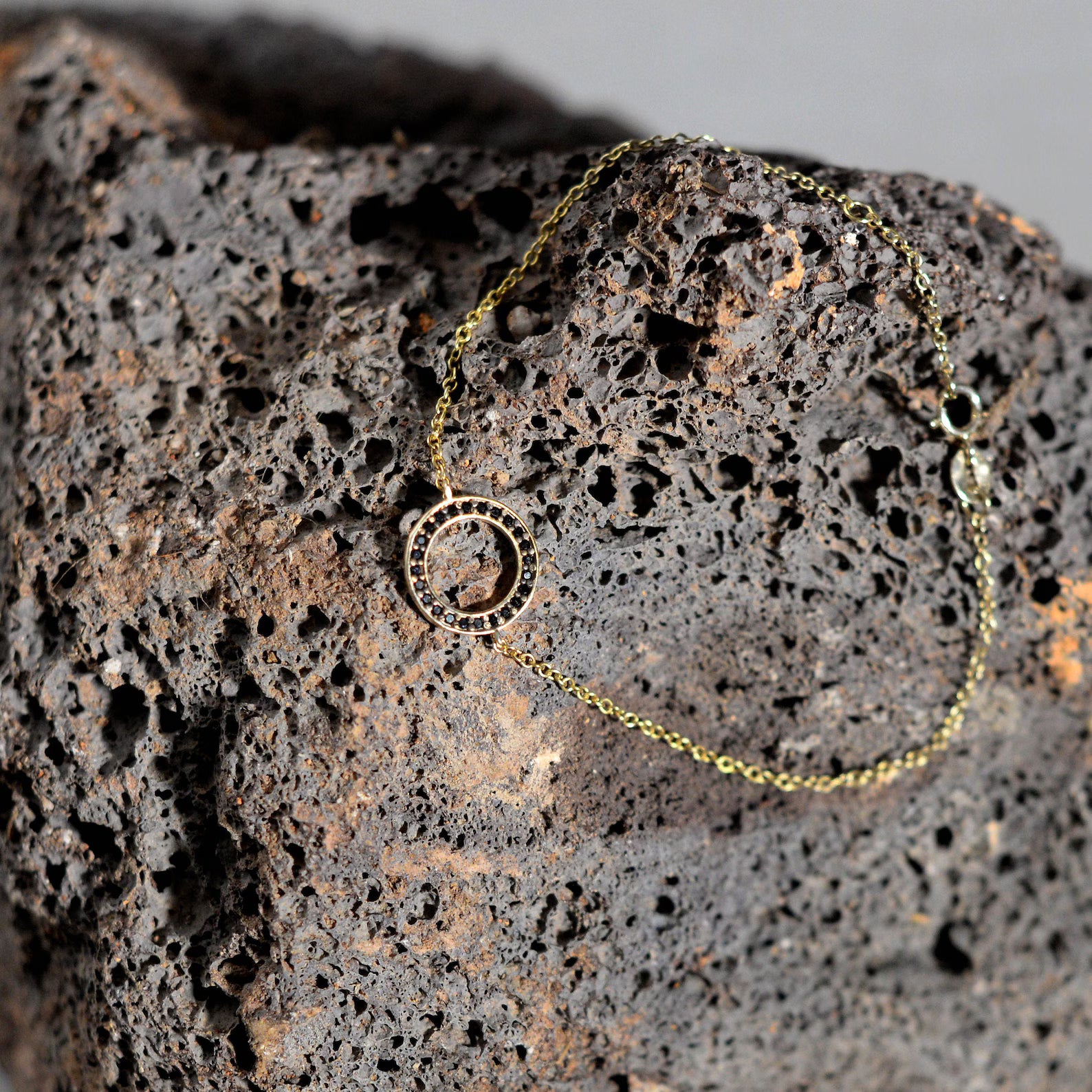 Yellow Gold Circle Bracelet: Black Diamond Eternity Friendship Bracelet