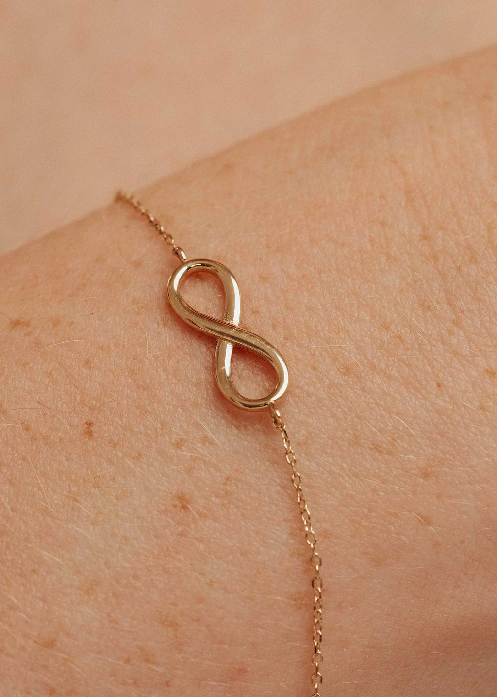 Solid Gold Infinity Bracelet: Minimalist Everyday Jewelry